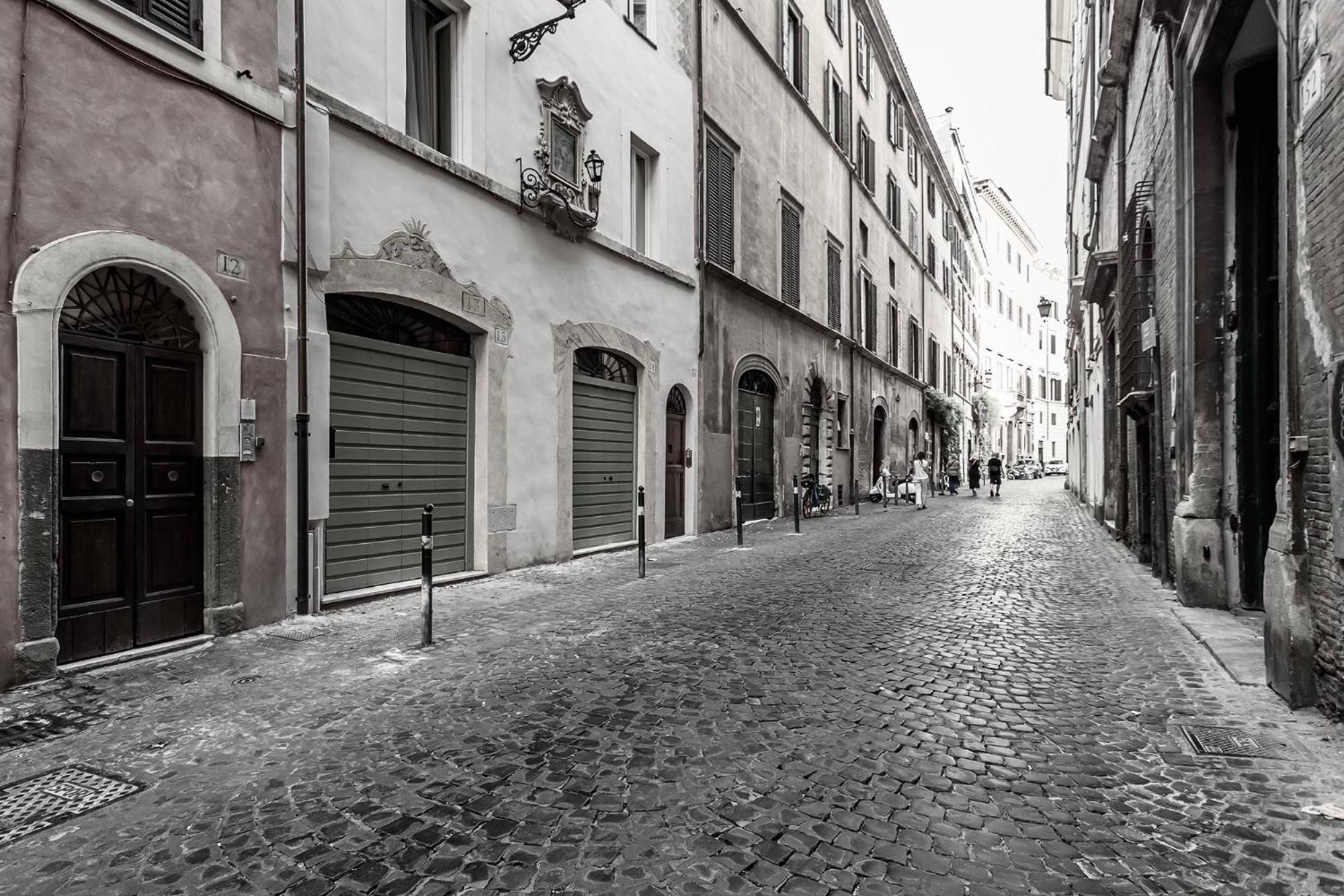 Old Monserrato In Campo De' Fiori Рим Экстерьер фото